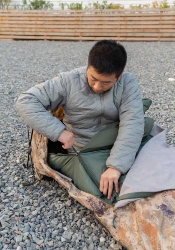 高寒地区解放军的单兵装备有多强？帐篷睡袋能抵御零下四十度酷寒