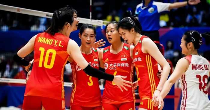 开门红！中国女排3-0横扫韩国队，张常宁回归首秀，李盈莹17分